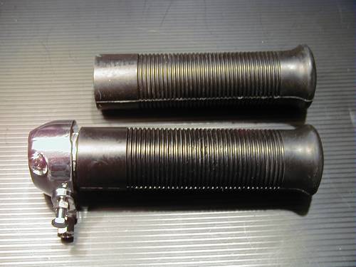 UNIVERSAL THROTTLE 1" FOR<br/>SINGLE CABLE, WITH BOTH GRIPS  