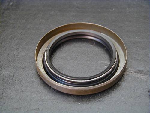 SPROCKET SHAFT SEAL FOR EVO<br/>FITS BIG TWIN MODELS 1970-UP  