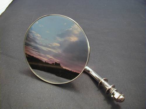 CUSTOM ROUND MIRROR 4DIAMETER<br/>4 STEM  