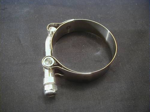MANIFOLD CLAMP, BAND TYPE, WITH RUBBER BAND<br/>1979 -85  BT, XL, PAIR  