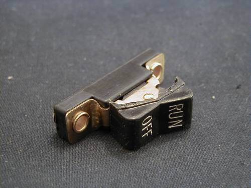 71547-75 ROCKER SWITCH RUN-OFF<br/>KIPPSCHALTER  