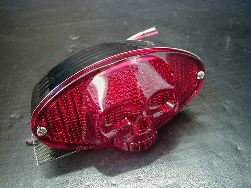LED IRON CROSS CATEYE TAILLIGHT, 125mm<br/>TRANSPARENT LENS, GROOVED-CASE, WITH E-MARK  
