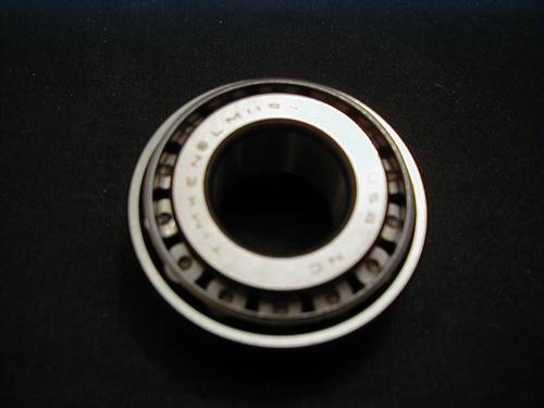 WHEEL BEARING 1972-on, SWING ARM BEARING OEM 9052<br/>OEM 9052 1958-84 BT Bearing & Seal Kit, Pair  